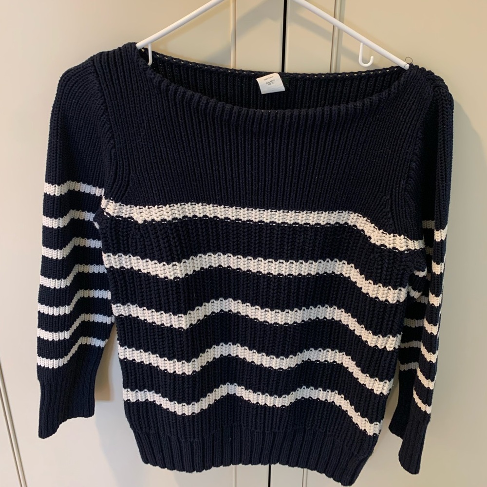 J Crew Woman’s 100% Cotton Boatneck Sweater. Size Medium. Gently Used.